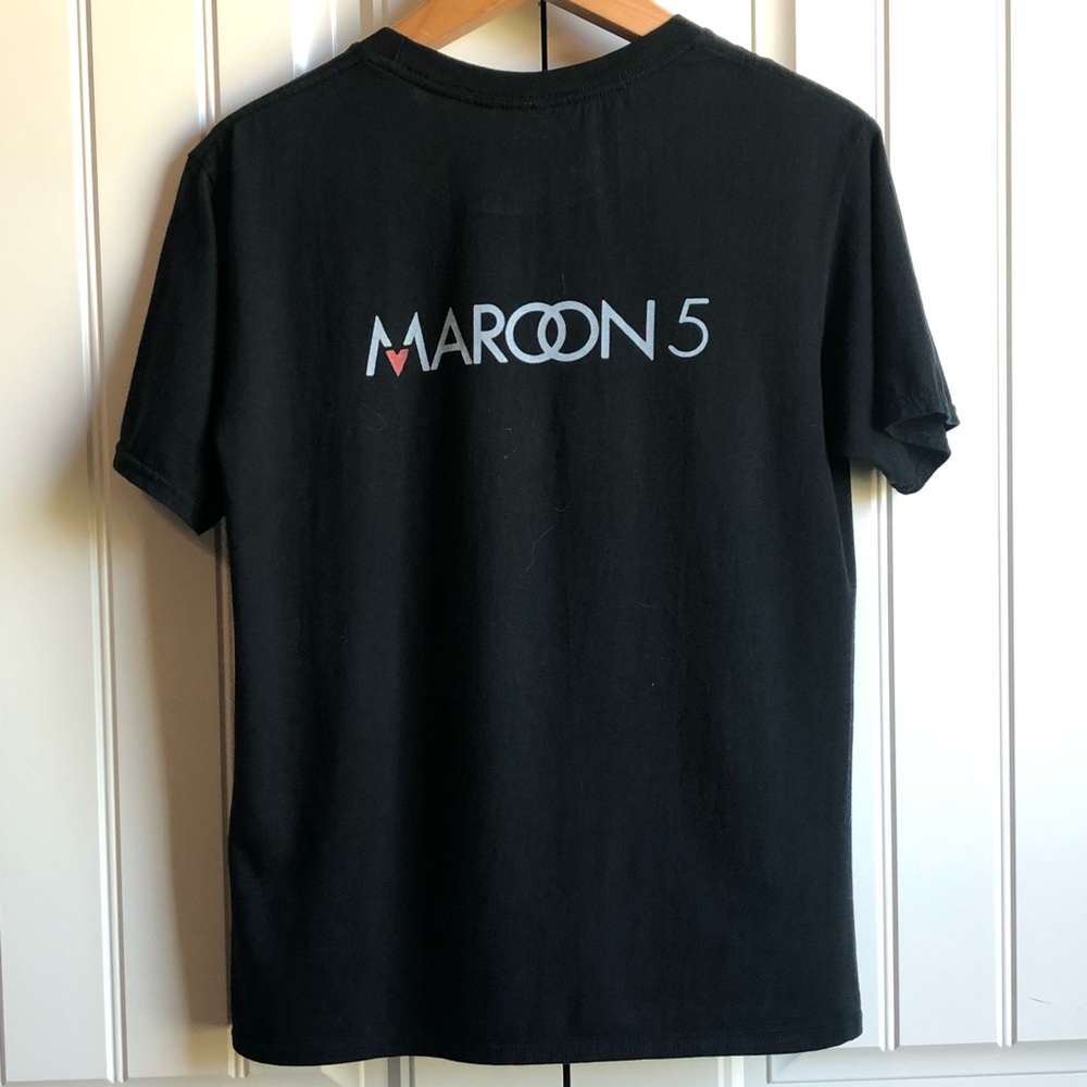 Gildan Maroon 5 Graphic T-Shirt
